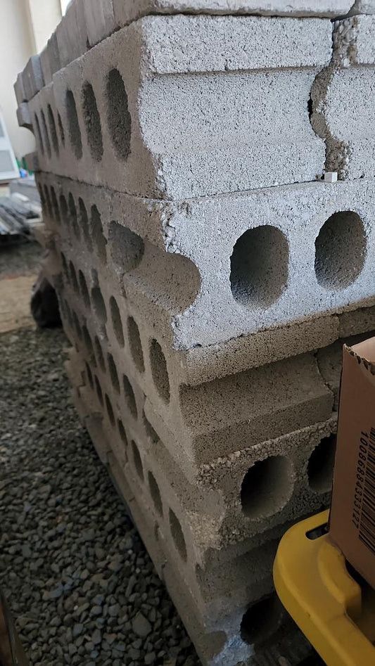 Lot - Construction Block 15.5" x 5.75" x 7.5" (111u/lot - $0.75 count)