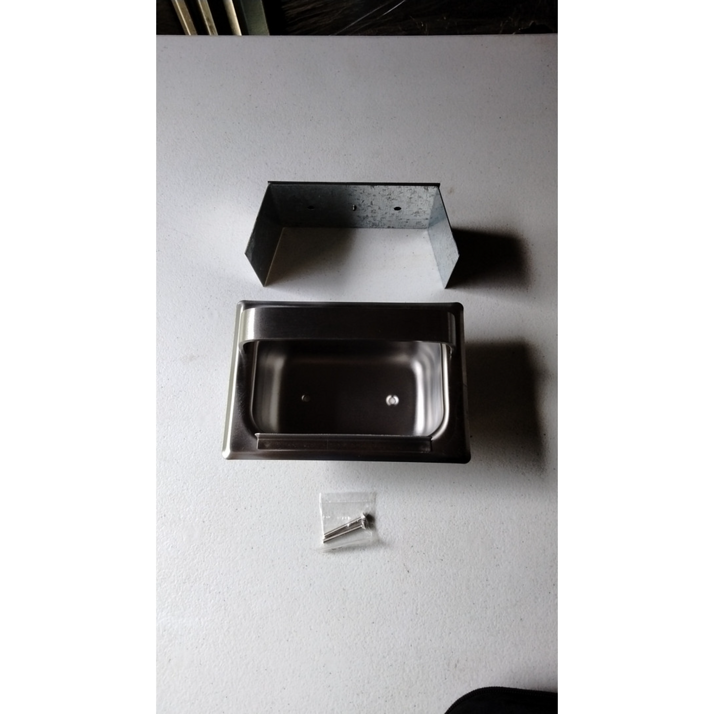 Reccesed soap holder - Stainless Steel