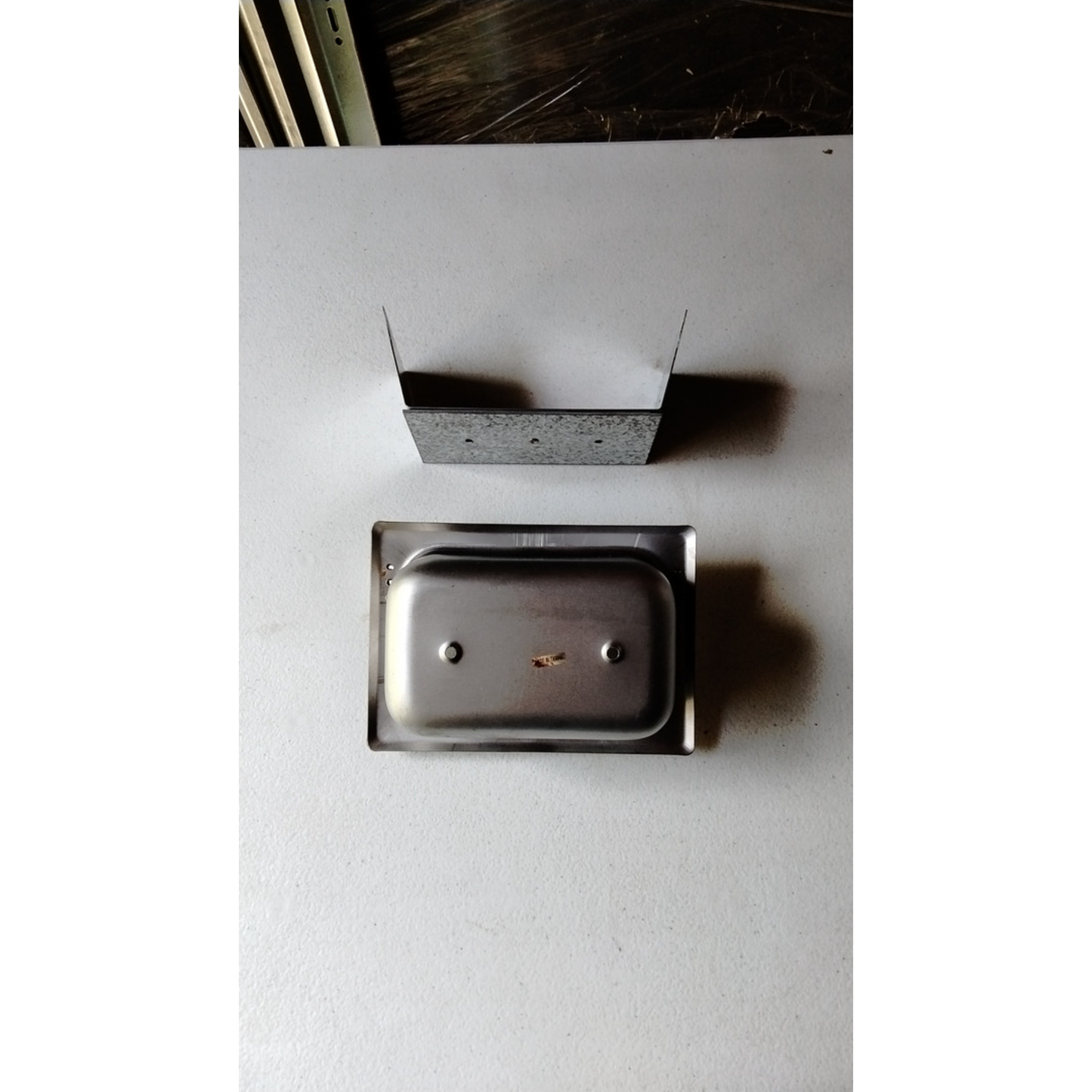 Reccesed soap holder - Stainless Steel